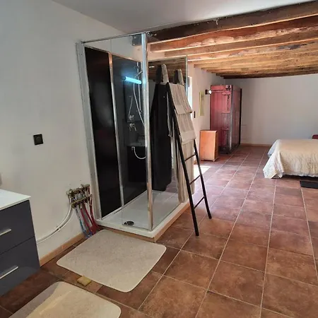 Hébergement de vacances Le Loft Sarladais à 2 Km Du Centre-ville De *