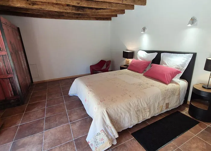 Hébergement de vacances Le Loft Sarladais à 2 Km Du Centre-ville De