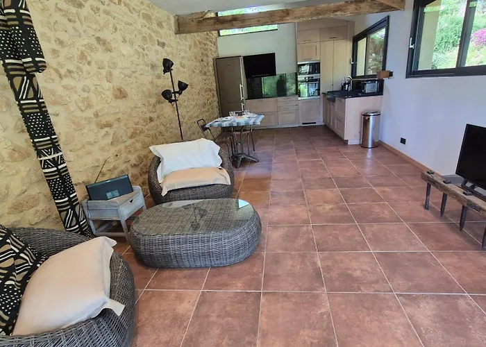 Hébergement de vacances Le Loft Sarladais à 2 Km Du Centre-ville De Sarlat
